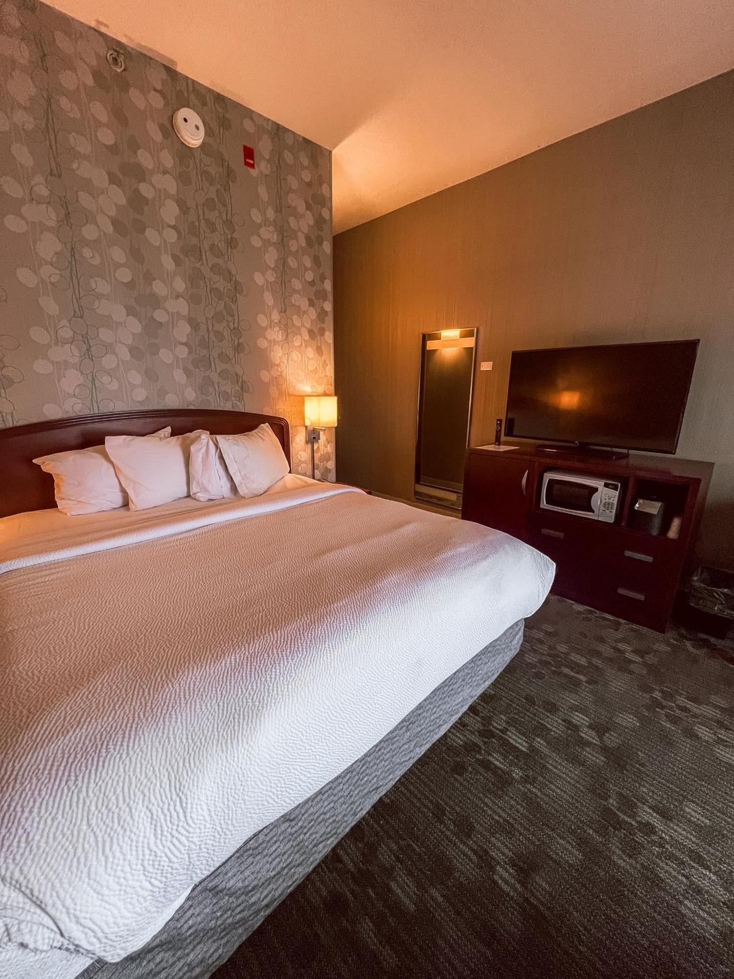 Country Inn & Suites By Radisson, Columbus-Edinburgh Екстериор снимка