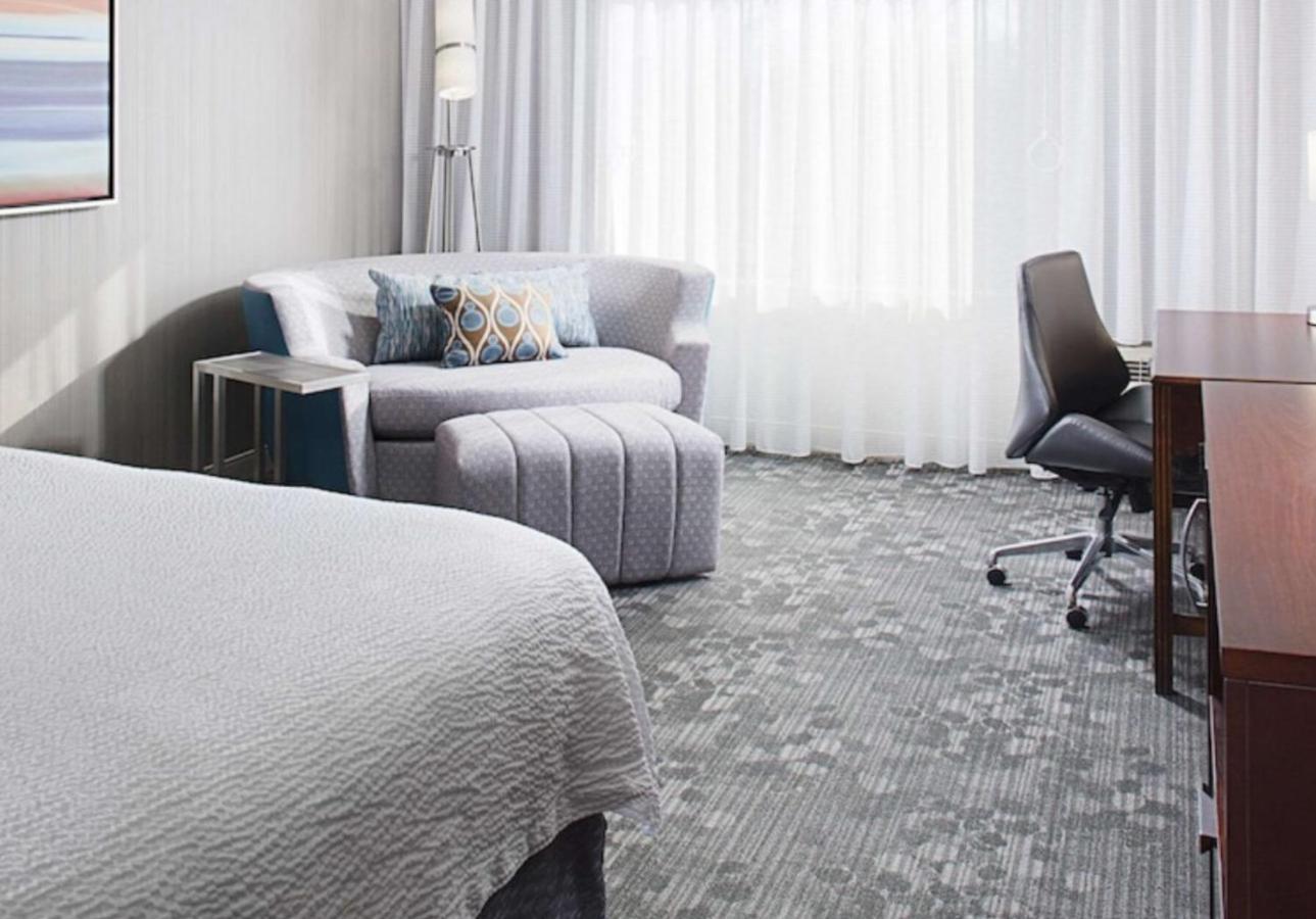 Country Inn & Suites By Radisson, Columbus-Edinburgh Екстериор снимка