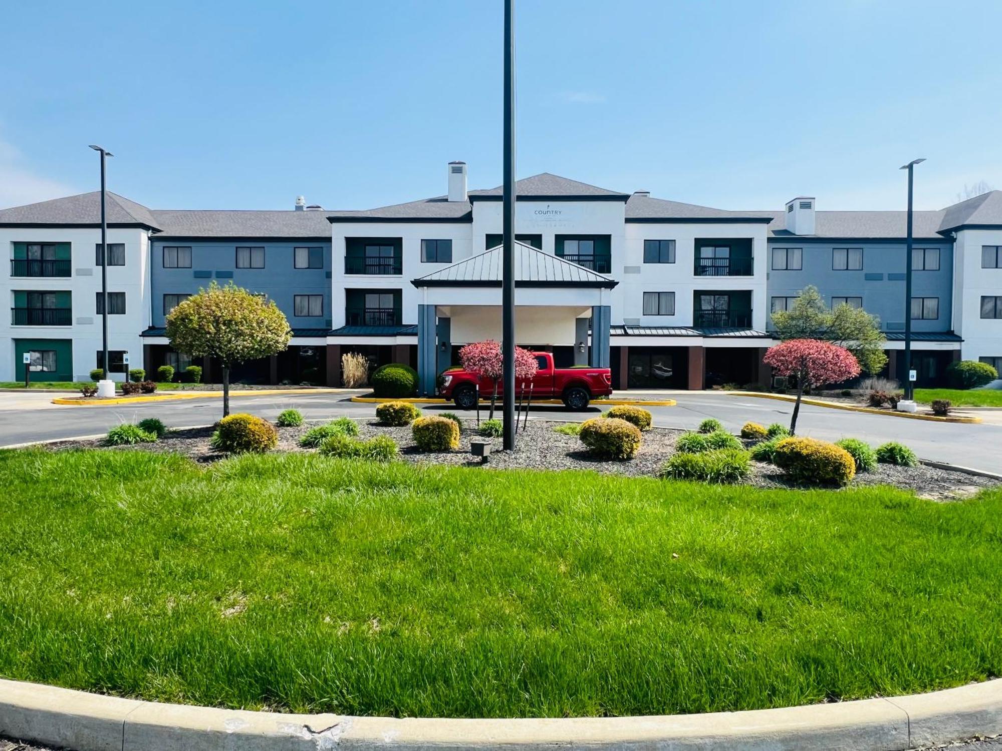 Country Inn & Suites By Radisson, Columbus-Edinburgh Екстериор снимка