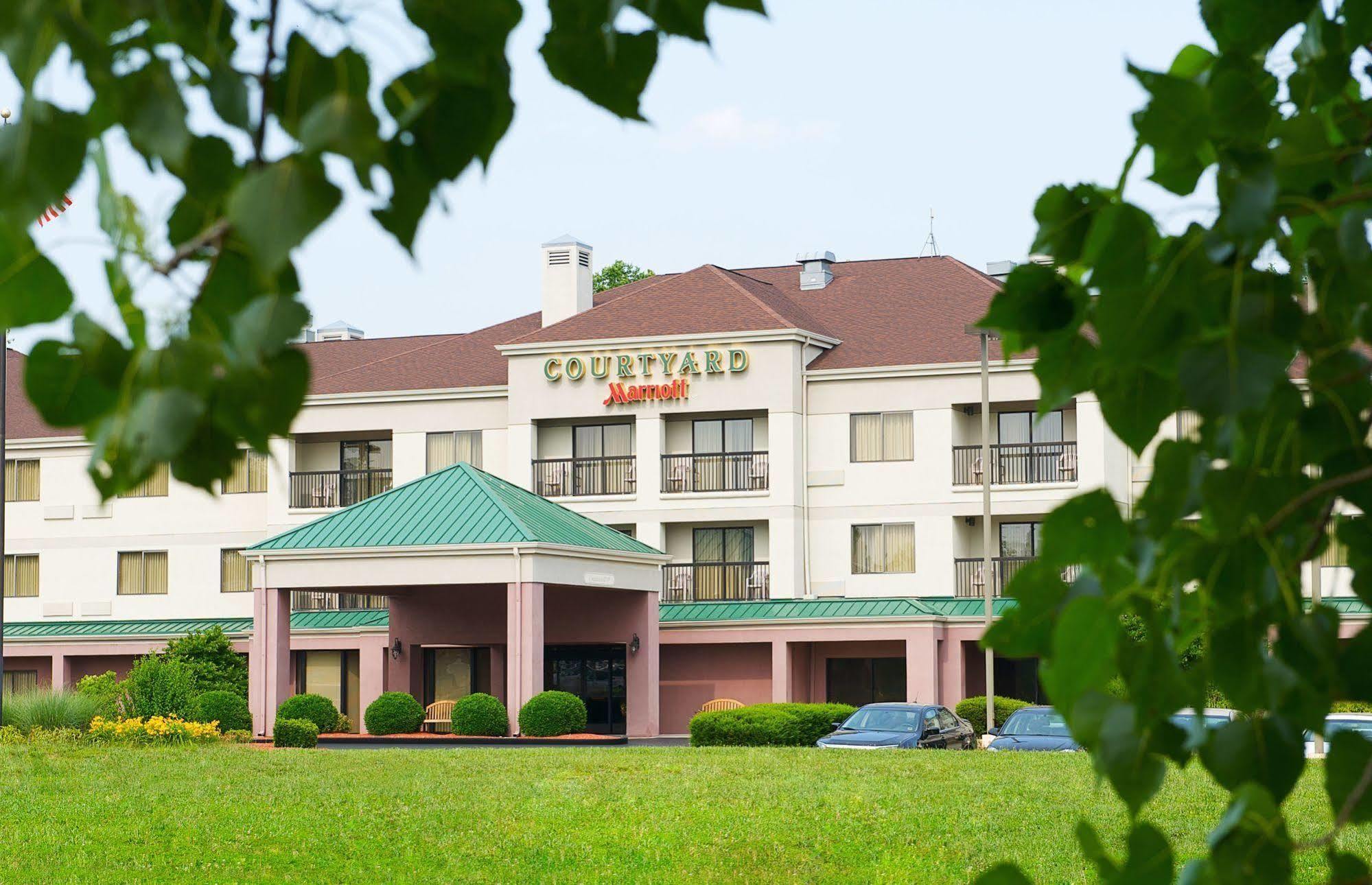 Country Inn & Suites By Radisson, Columbus-Edinburgh Екстериор снимка